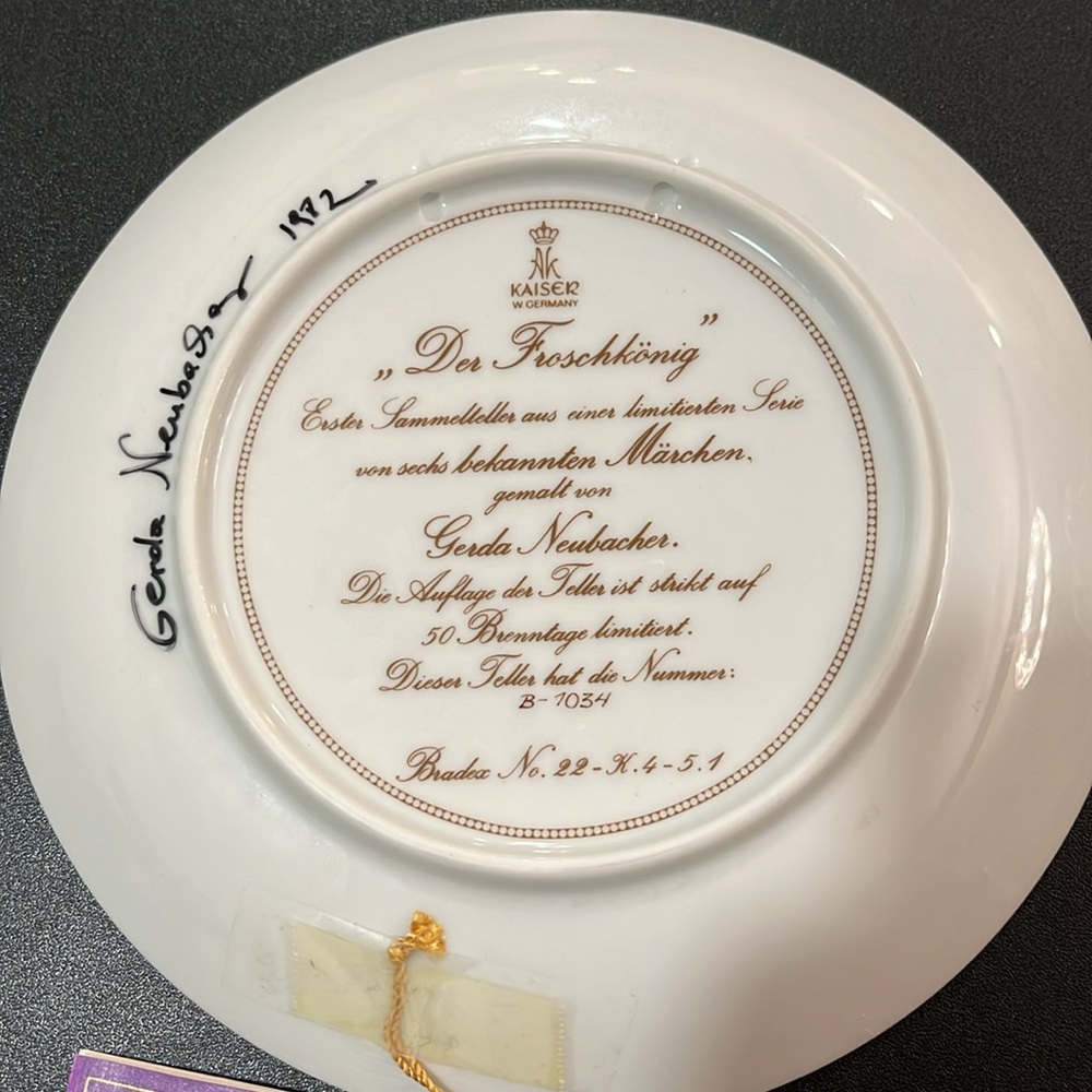 Vintage Kaiser Porcelain W. Germany Plate “The Frog King” with story. - Picture 9 of 12